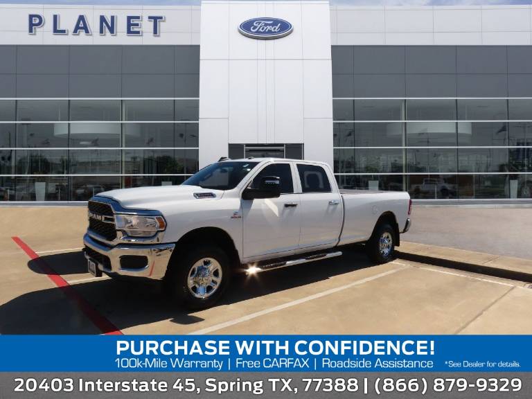 2023 RAM 2500 Tradesman 4X4 Crew Cab 8' Box