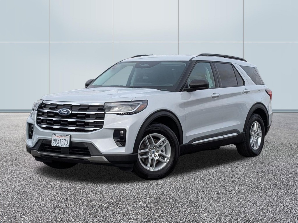 2025 Ford Explorer Active