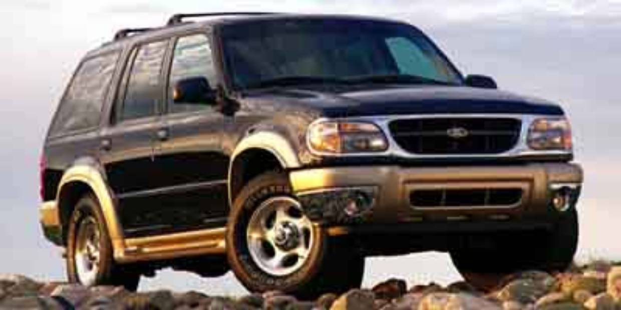 2001 Ford Explorer XLT's photo