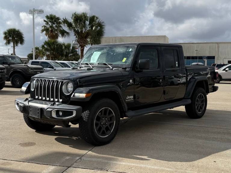 2022 Jeep Gladiator Overland