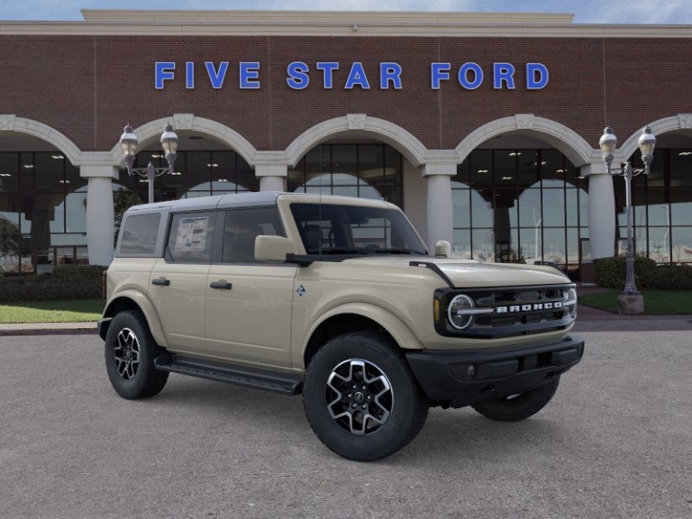 2026 Ford Bronco Outer Banks