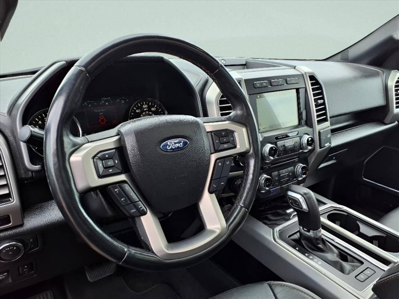 2018 Ford F-150 Platinum - Photo 13