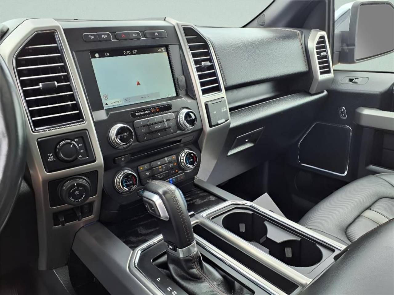 2018 Ford F-150 Platinum - Photo 14