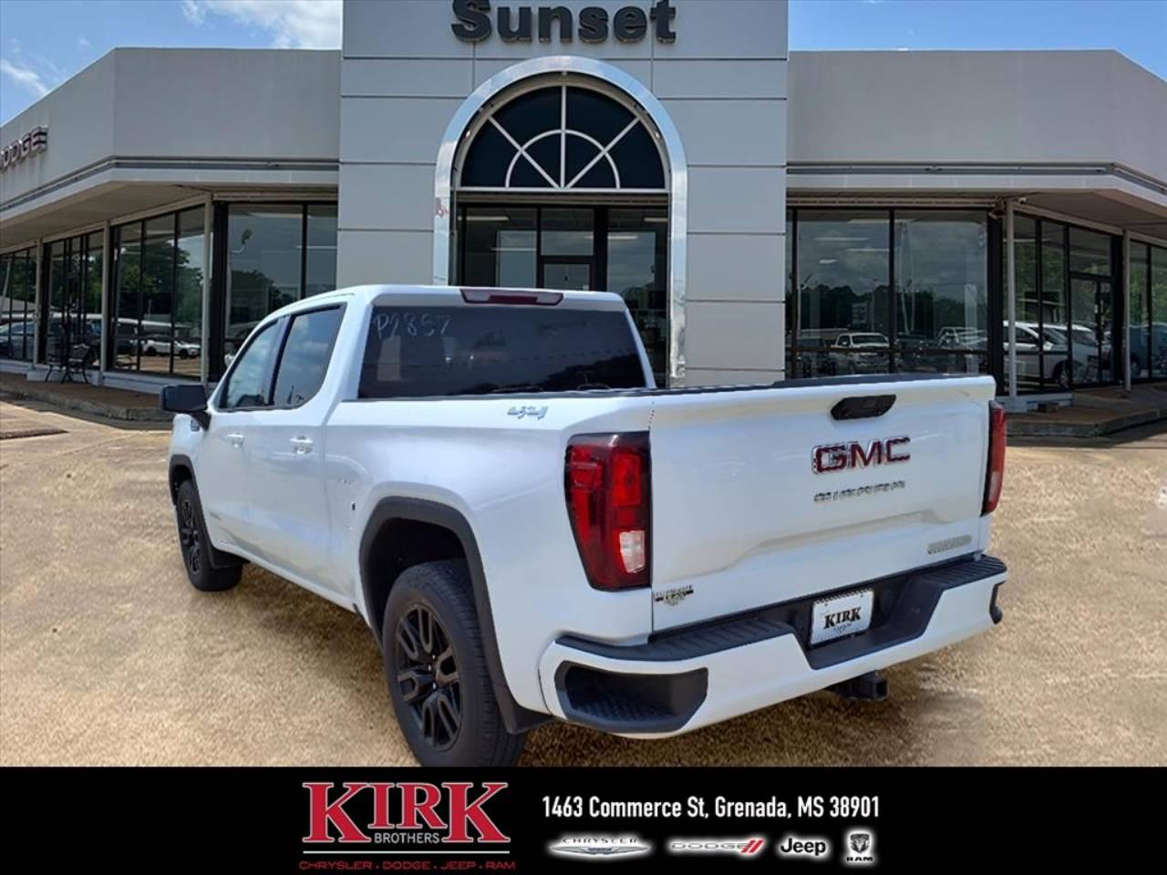2024 GMC Sierra 1500 Elevation - Photo 7