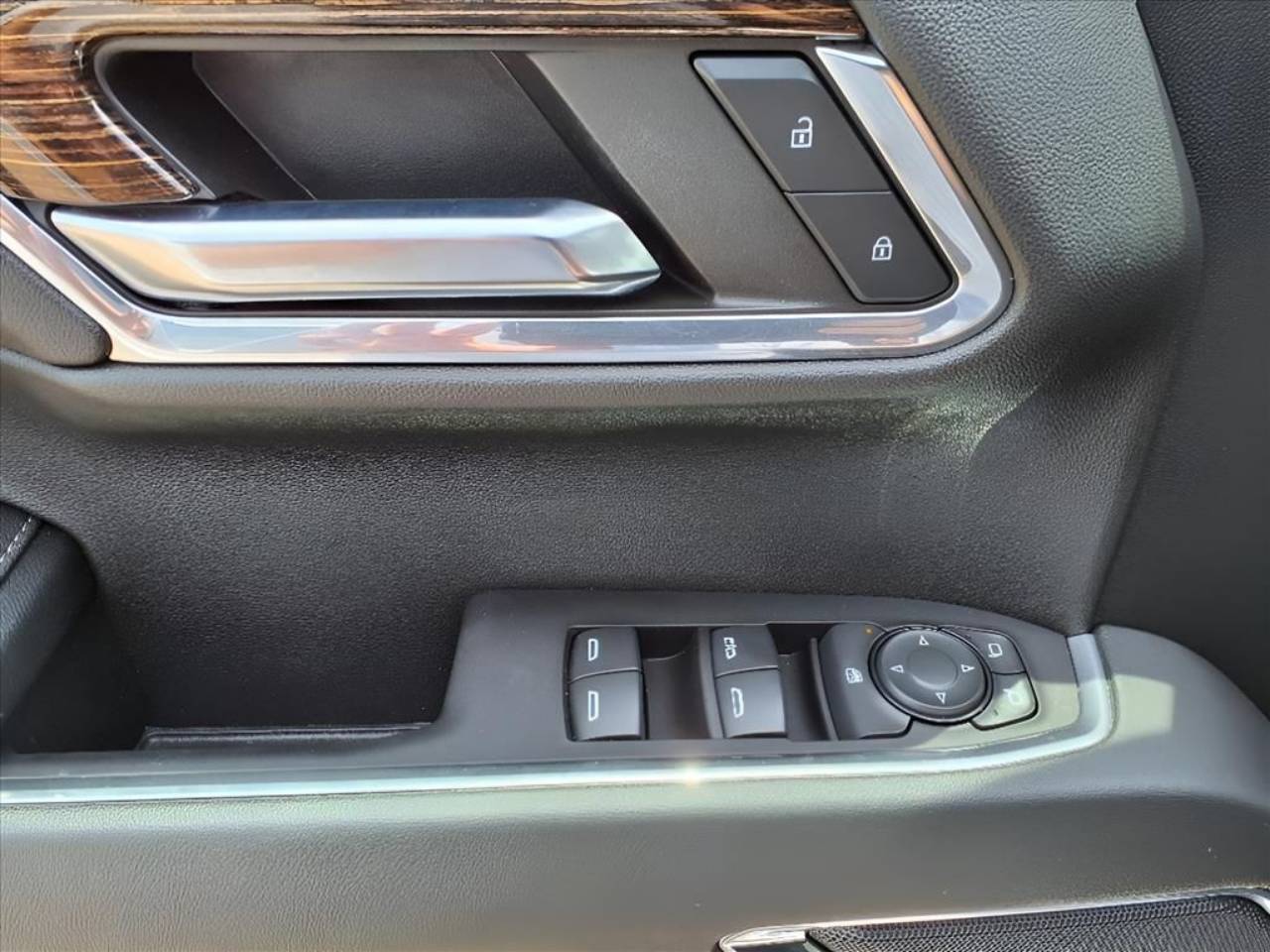 2024 GMC Sierra 1500 Elevation - Photo 10