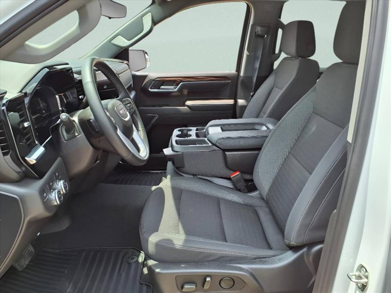 2024 GMC Sierra 1500 Elevation - Photo 16