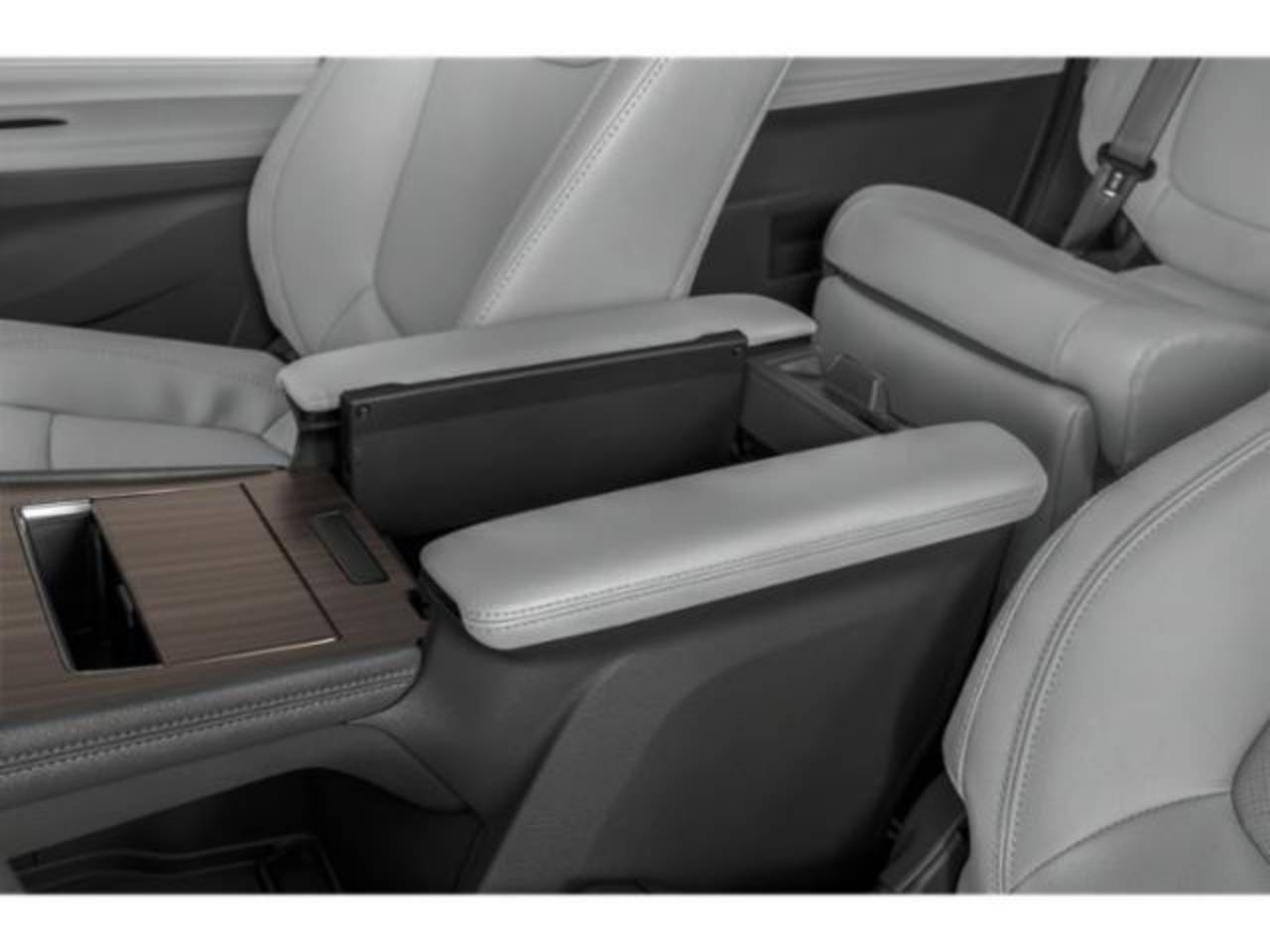 2024 Toyota Sienna Limited - Photo 35