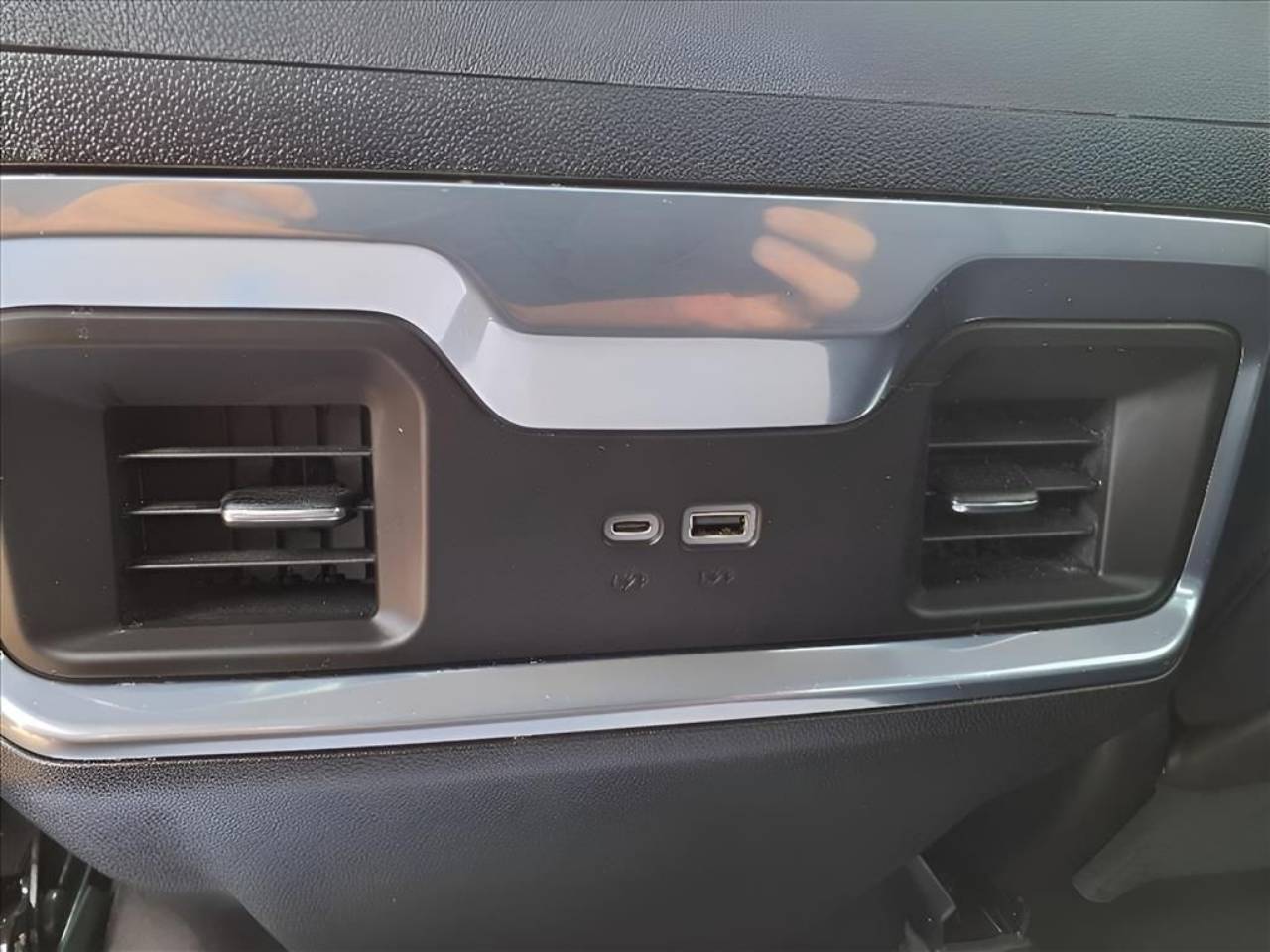2023 Chevrolet Silverado 1500 LTZ - Photo 15