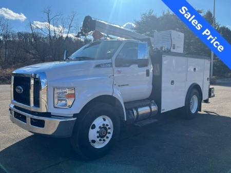 2024 Ford F-750SD Base