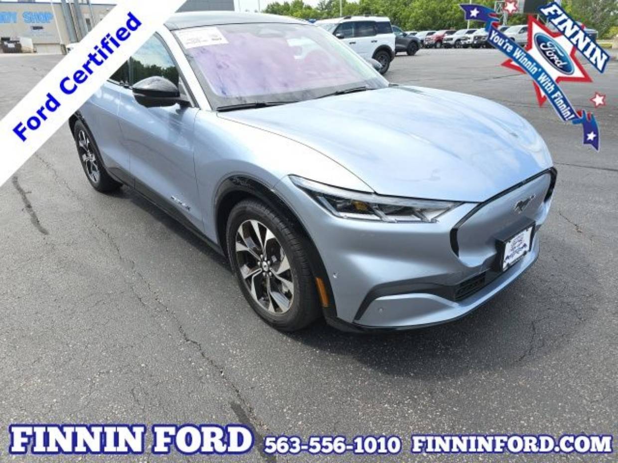 2022 Ford Mustang Mach-E Premium AWD