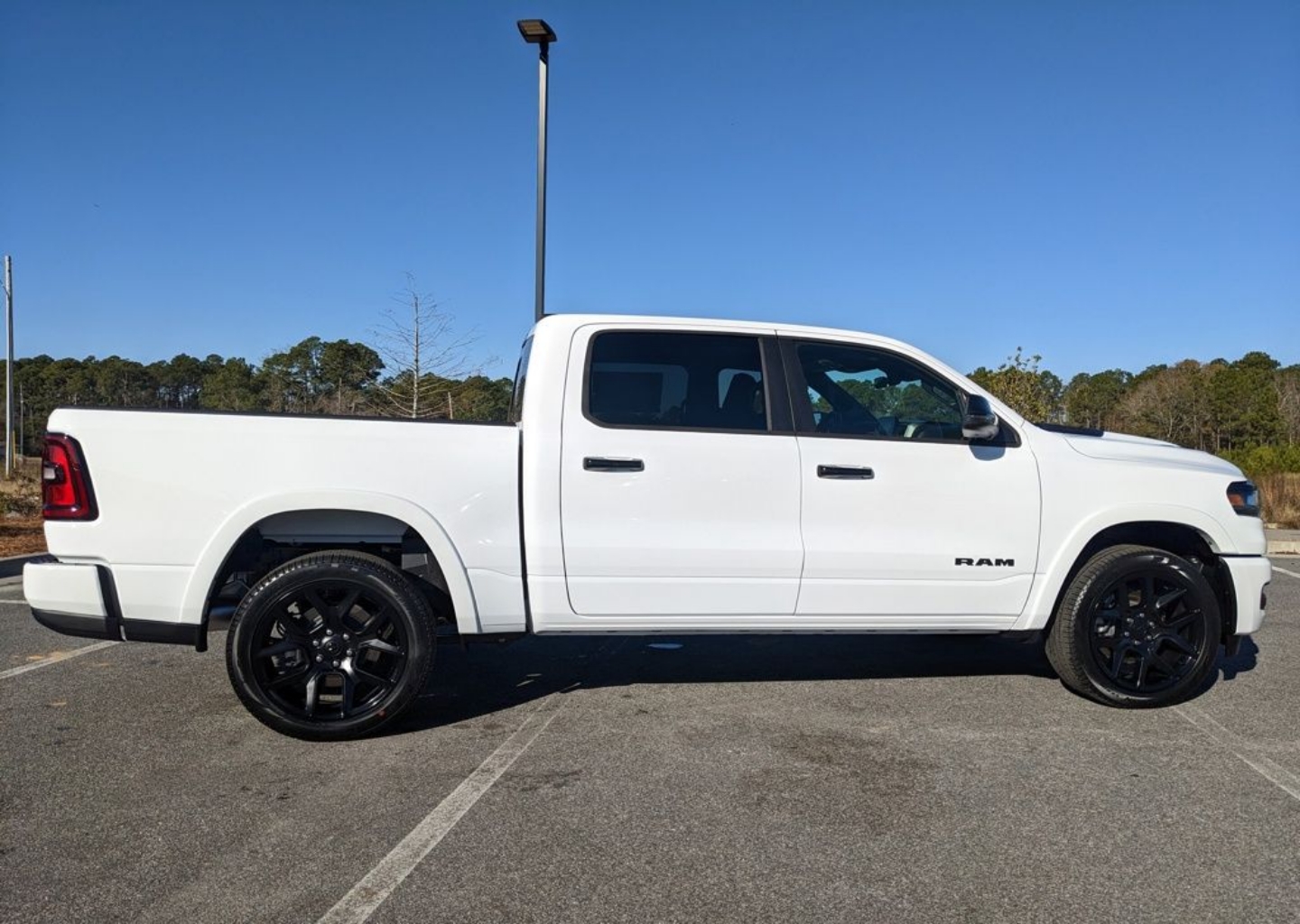 2026 RAM 1500 Laramie - Photo 25