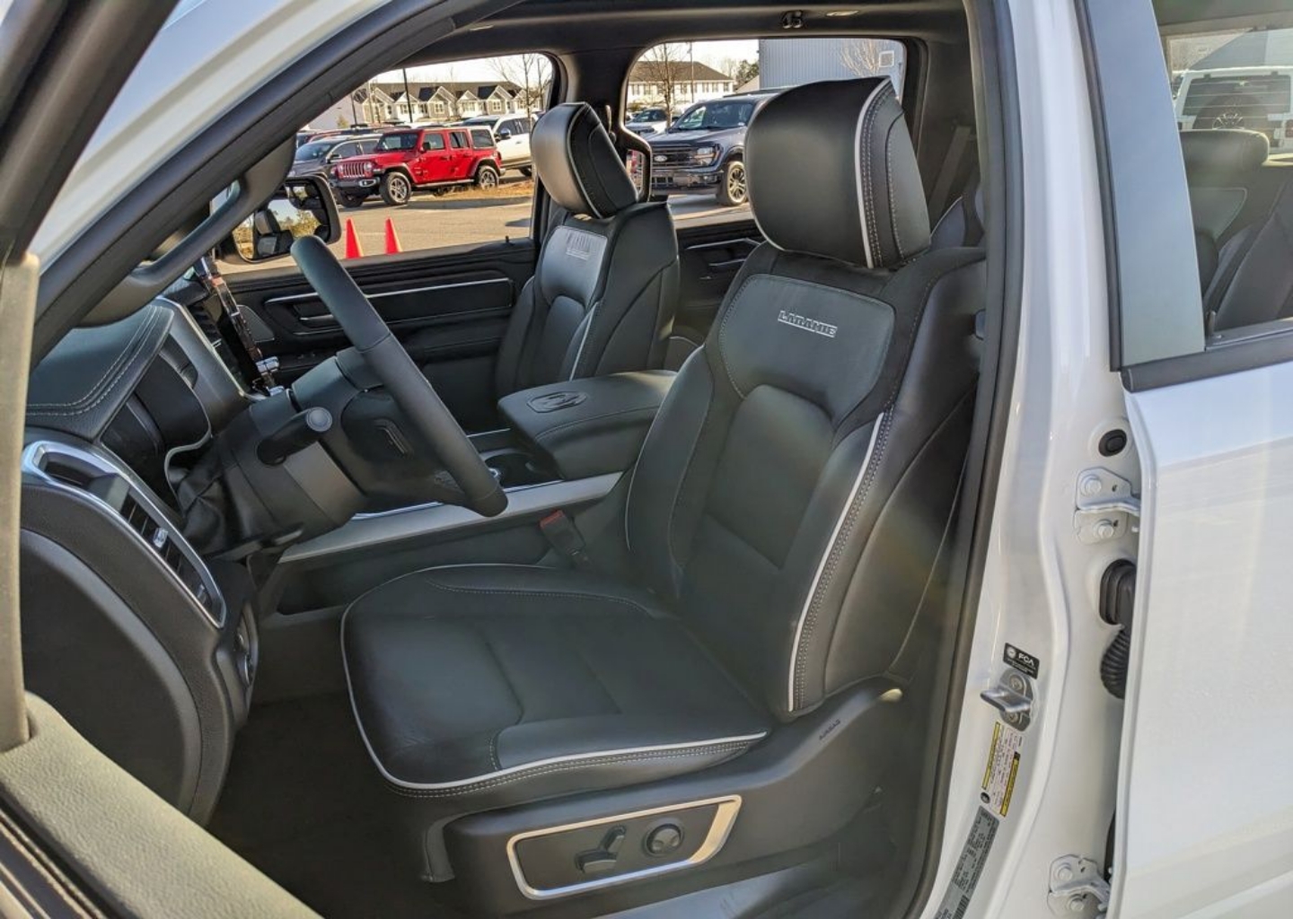 2026 RAM 1500 Laramie - Photo 42