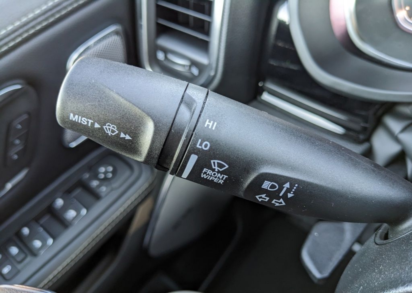 2026 RAM 1500 Laramie - Photo 58