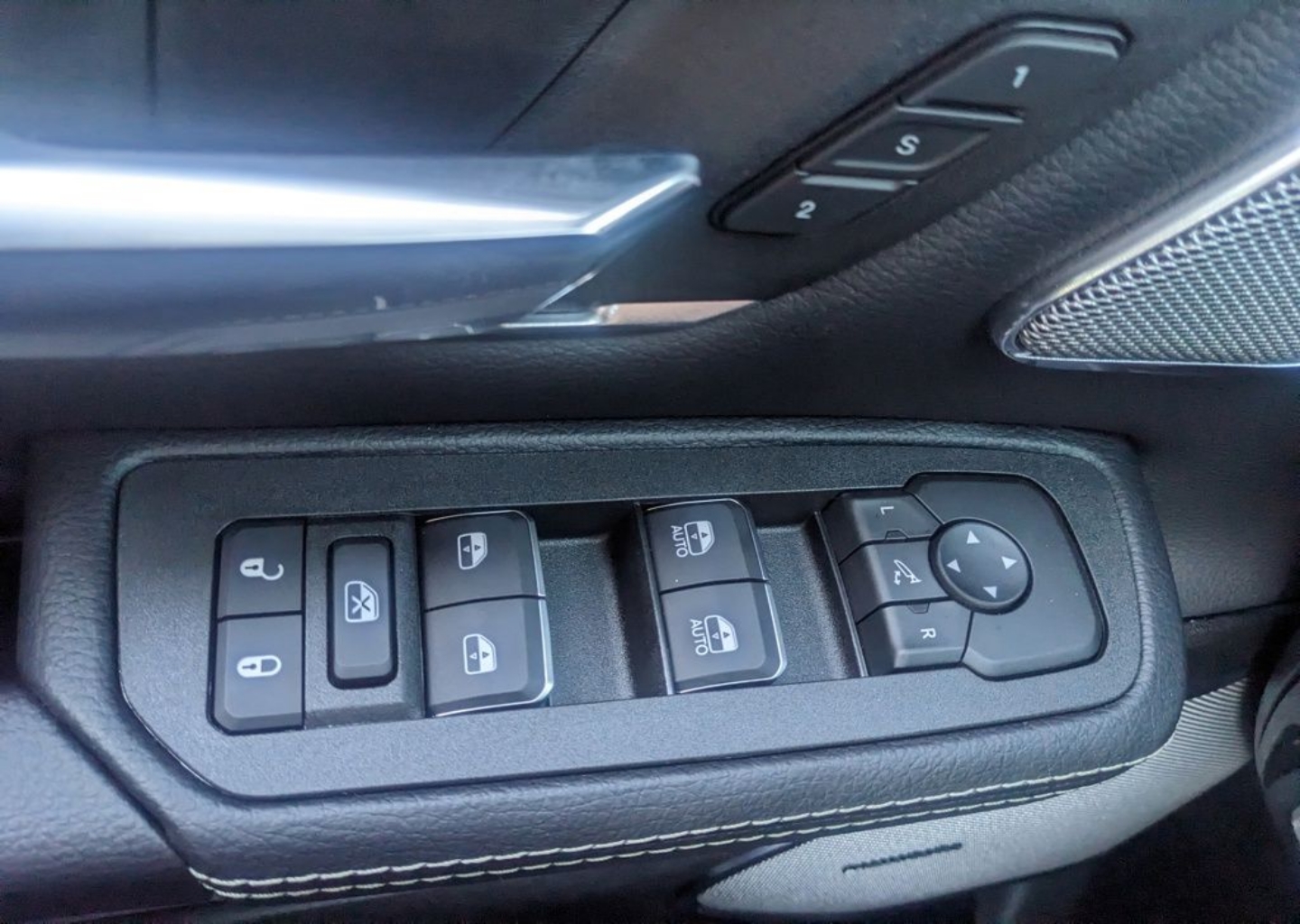 2026 RAM 1500 Laramie - Photo 59