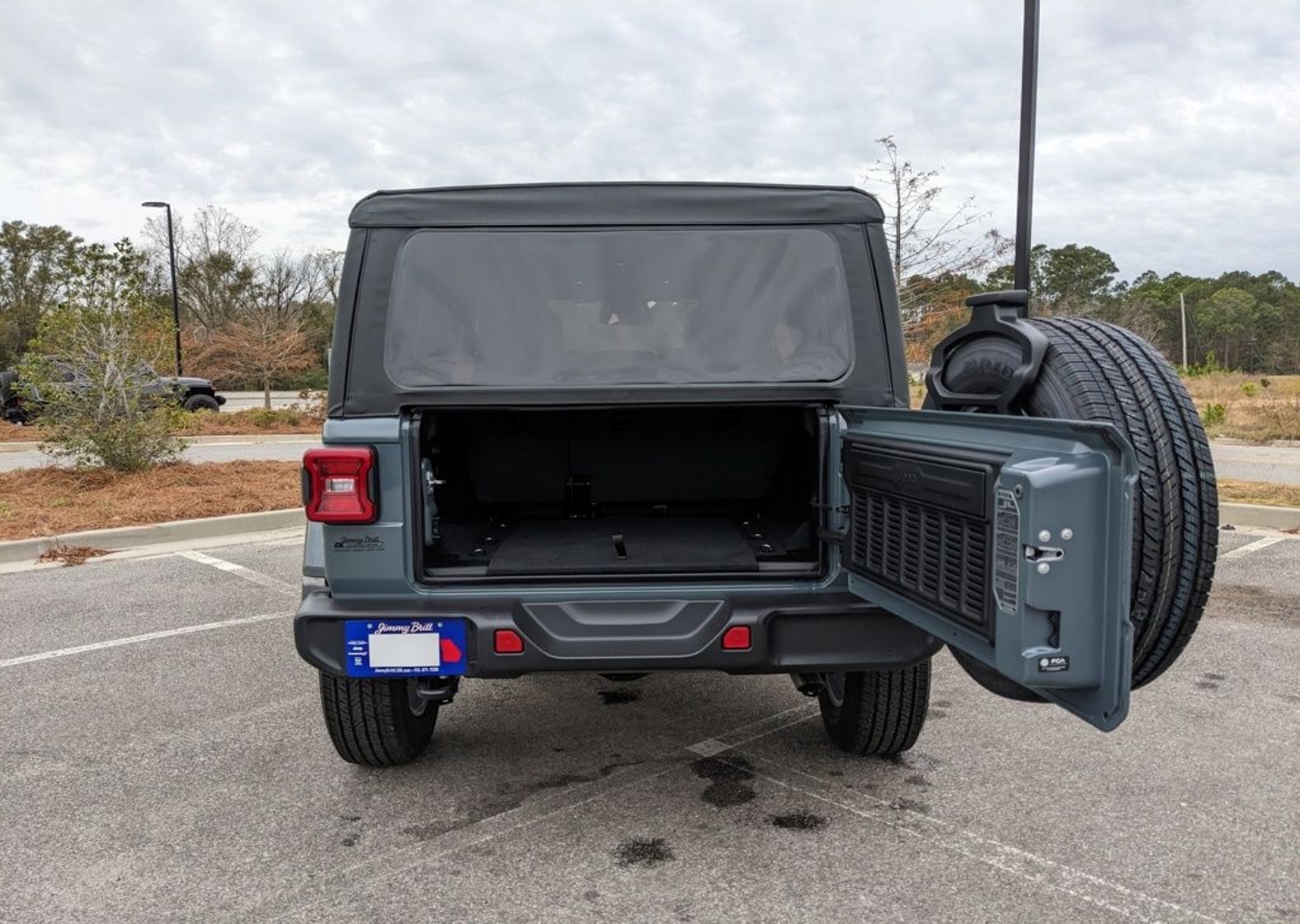 2026 Jeep Wrangler 4-Door Sahara - Photo 40