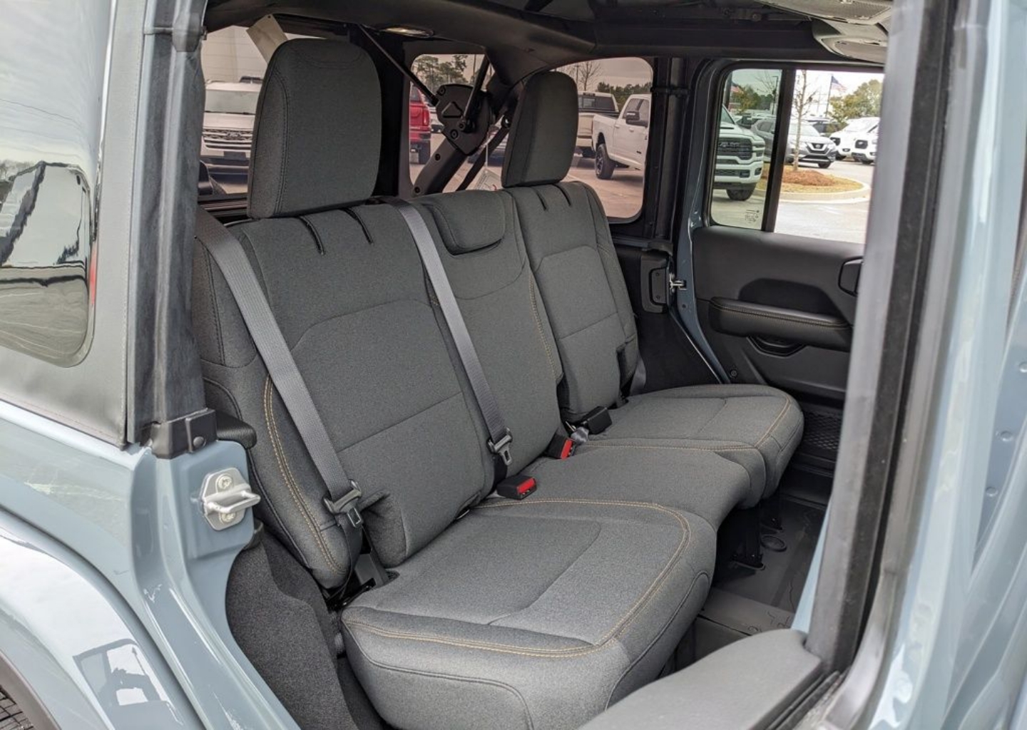 2026 Jeep Wrangler 4-Door Sahara - Photo 44
