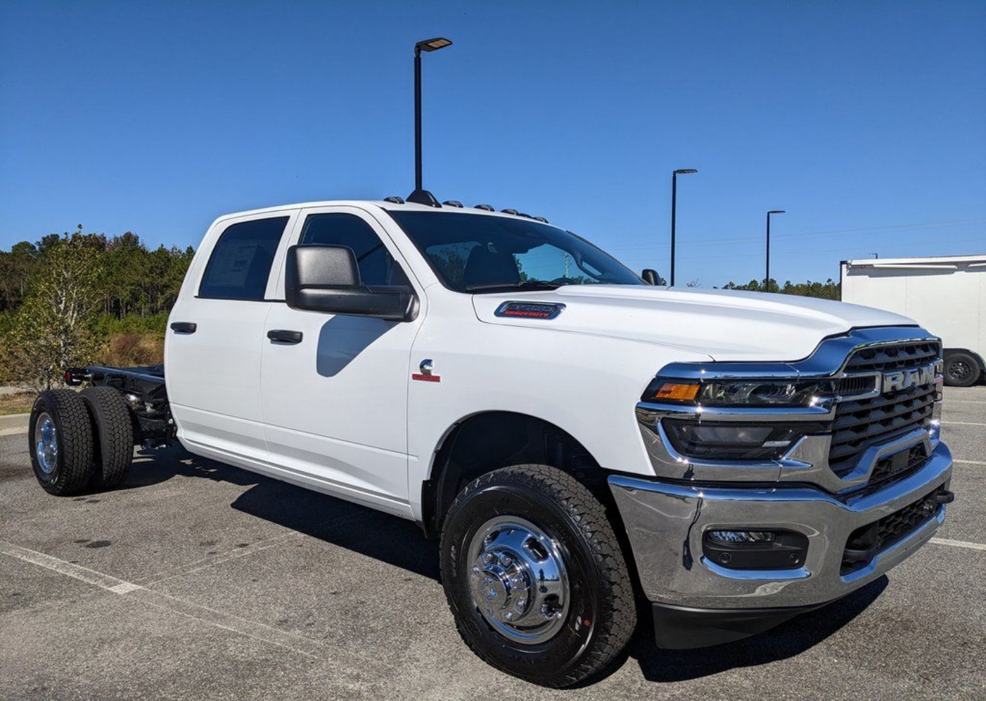 2026 RAM 3500 Chassis Tradesman - Photo 14