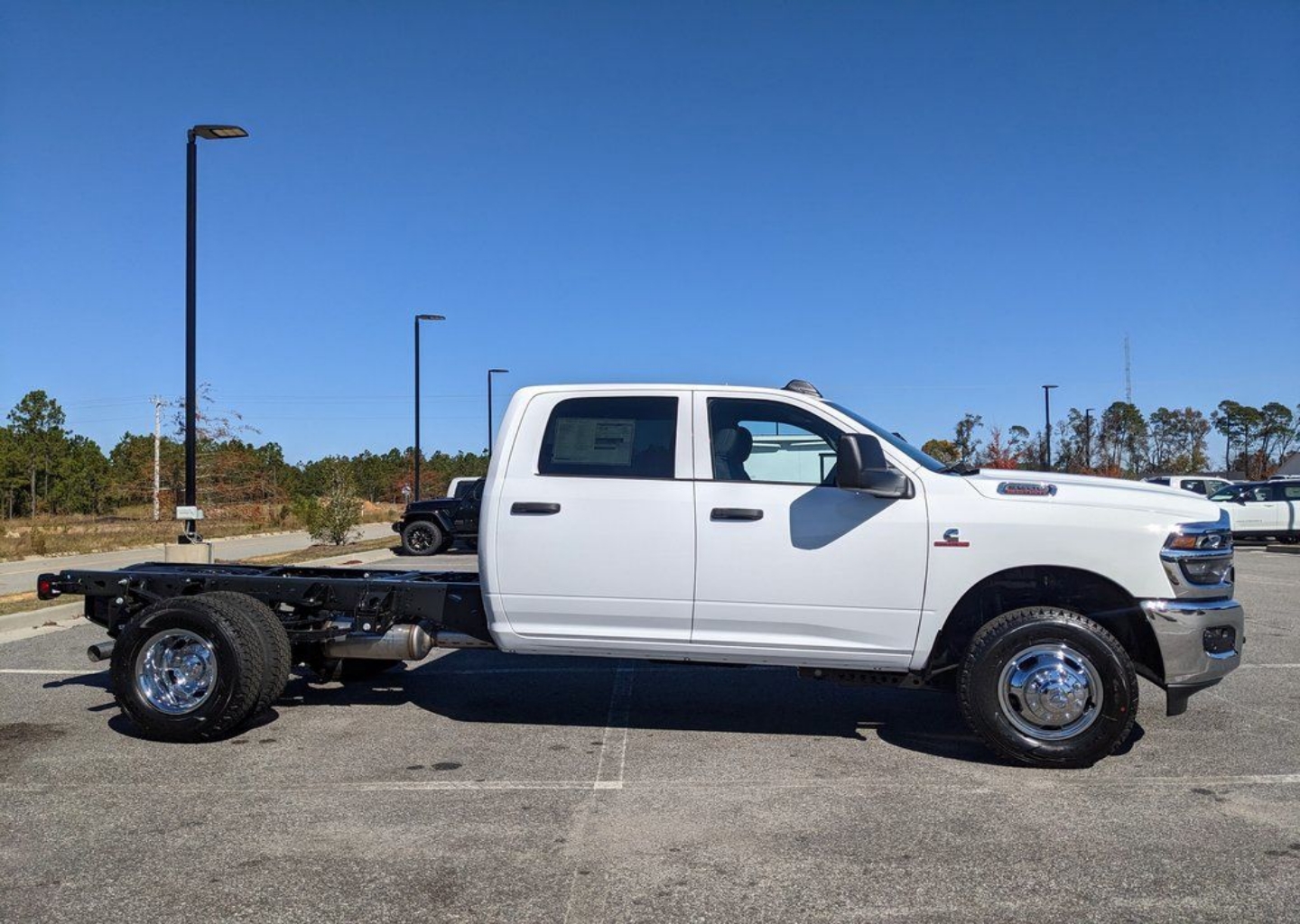 2026 RAM 3500 Chassis Tradesman - Photo 18
