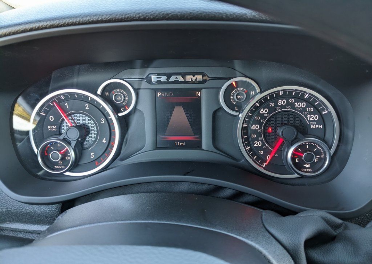 2026 RAM 3500 Chassis Tradesman - Photo 23