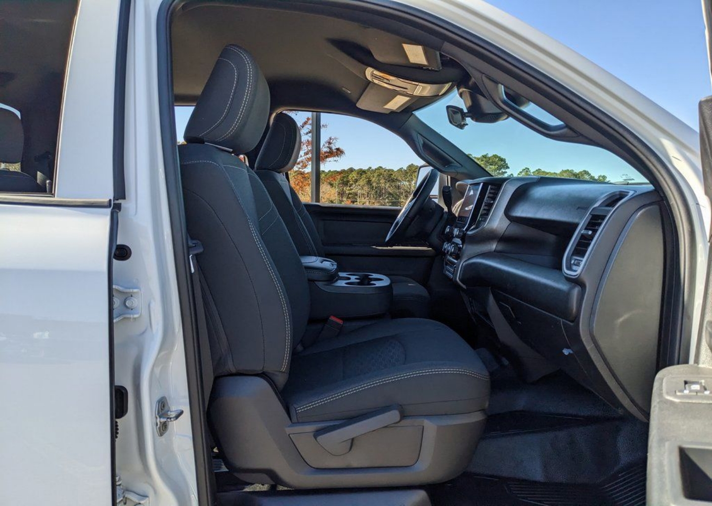 2026 RAM 3500 Chassis Tradesman - Photo 38