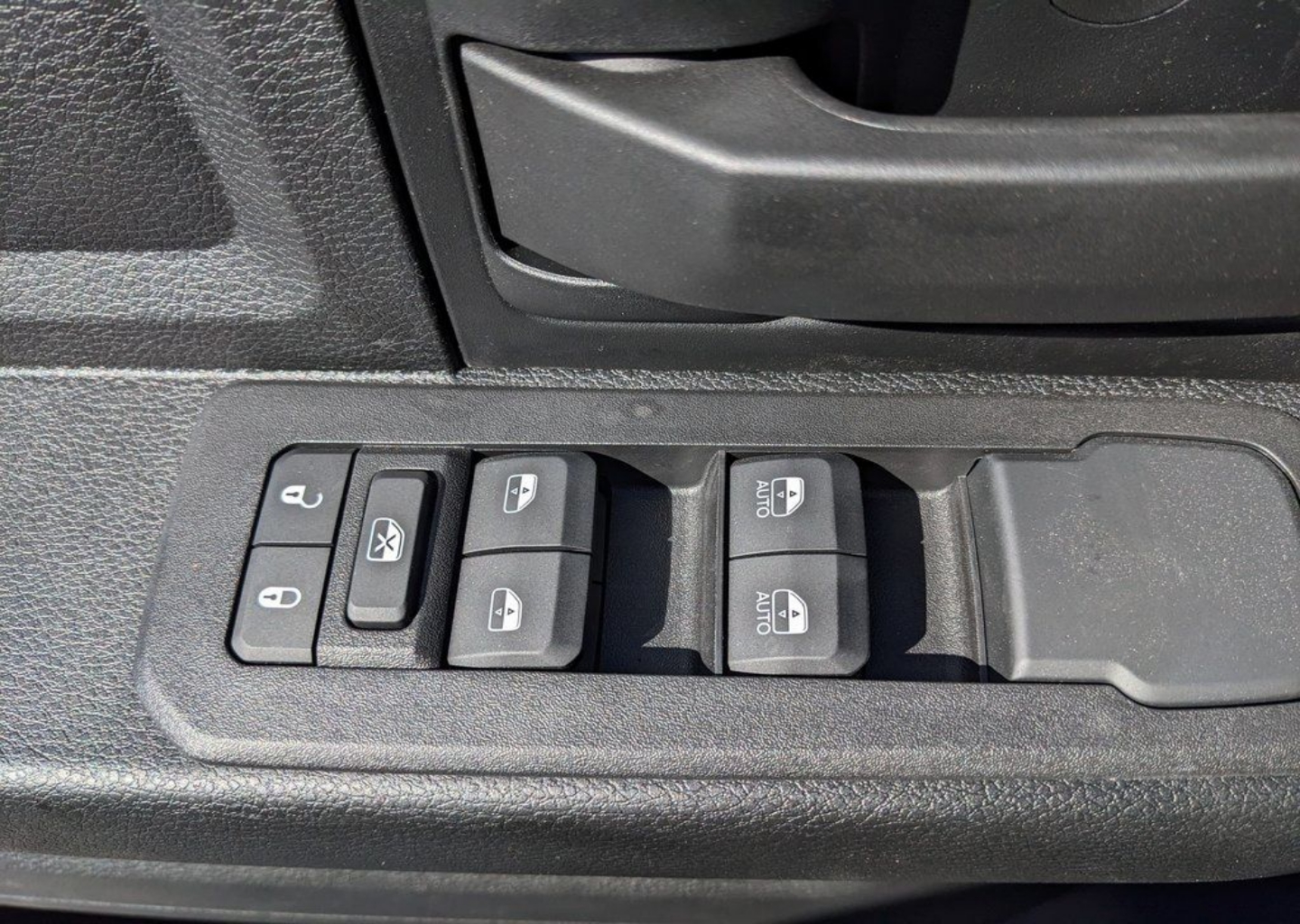 2026 RAM 3500 Chassis Tradesman - Photo 42