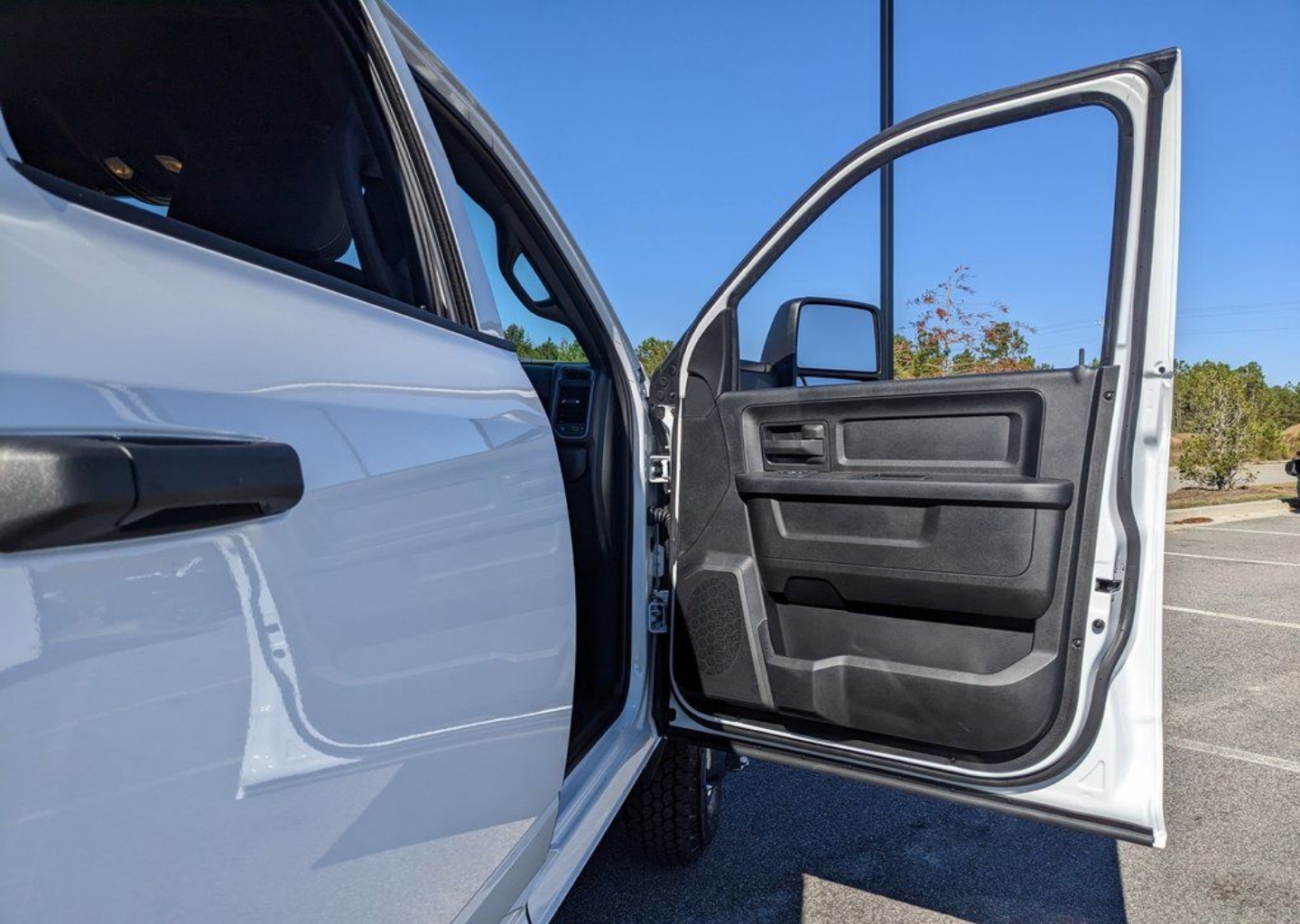 2026 RAM 3500 Chassis Tradesman - Photo 46
