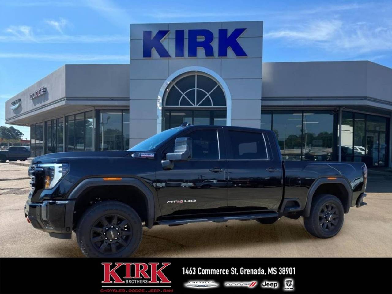 2024 GMC Sierra 4WD Crew Cab Standard Box AT4's photo
