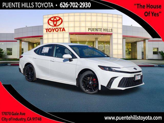 2025 Toyota Camry SE