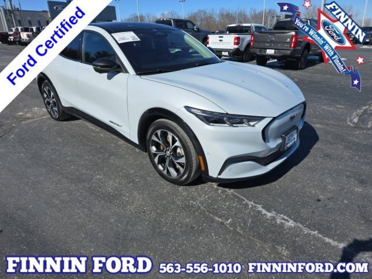 2022 Ford Mustang Mach-E Premium AWD