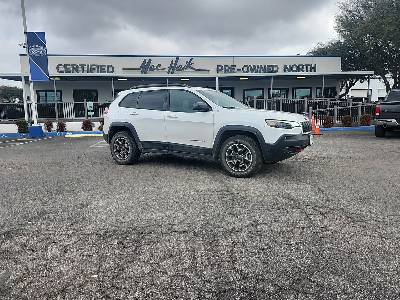 2020 Jeep Cherokee Trailhawk