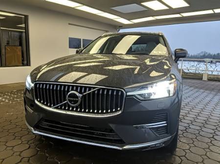 2022 Volvo XC60 B5 Inscription