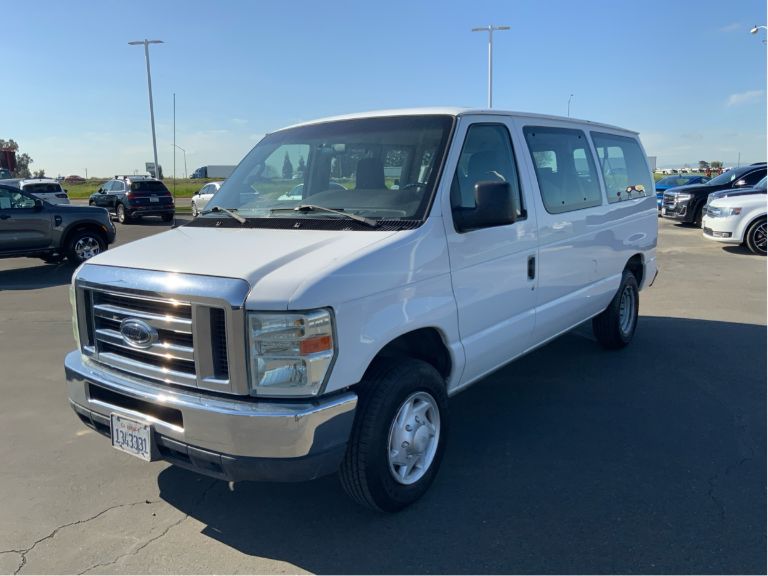 2009 Ford Econoline Wagon 8 Passenger