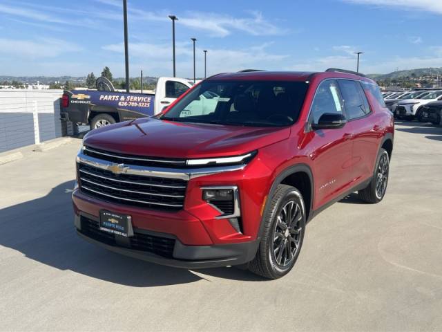 2026 Chevrolet Traverse FWD LT