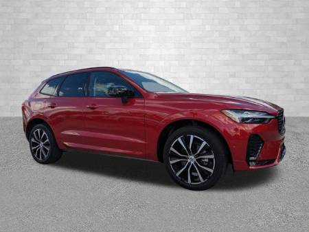 2023 Volvo XC60 B5 Plus Dark Theme