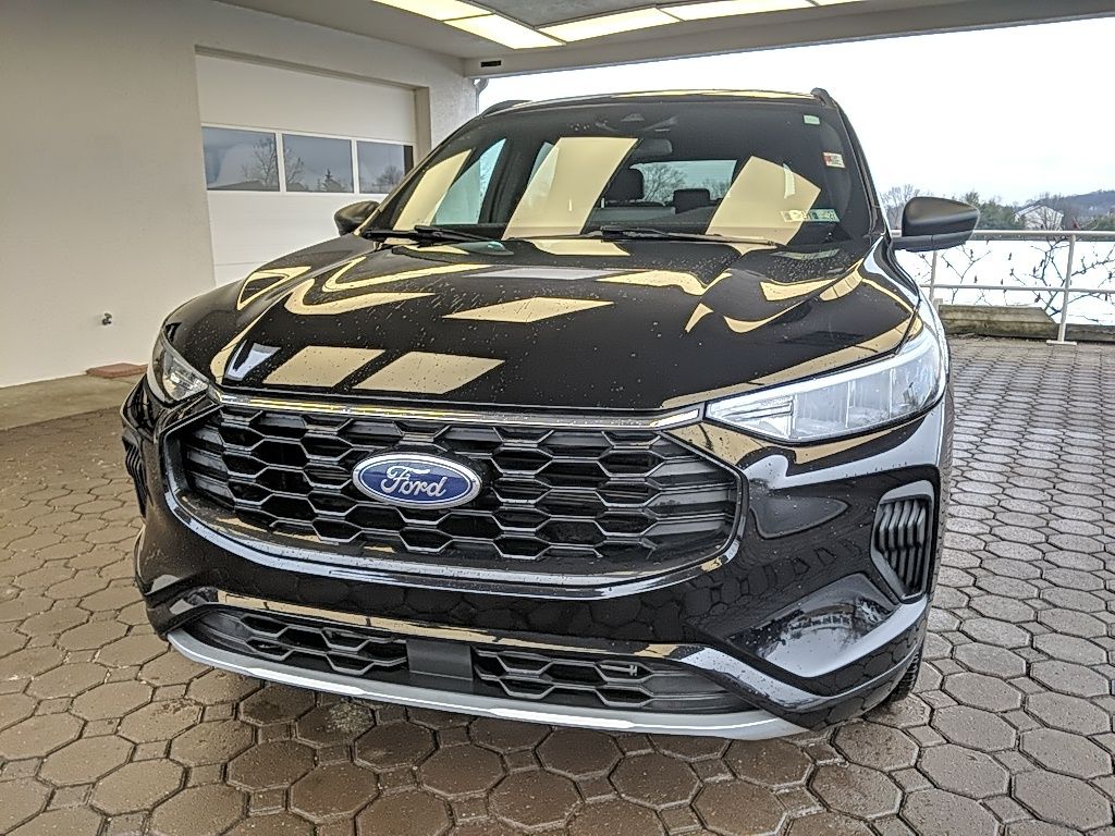 Used 2024 Ford Escape ST-Line