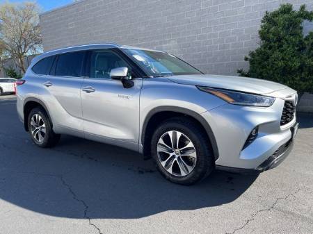 2021 Toyota Highlander Hybrid XLE