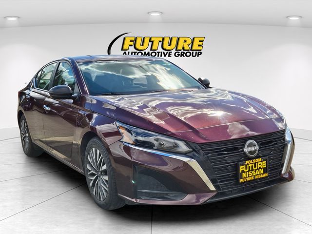 Used 2024 Nissan Altima 2.5 SV