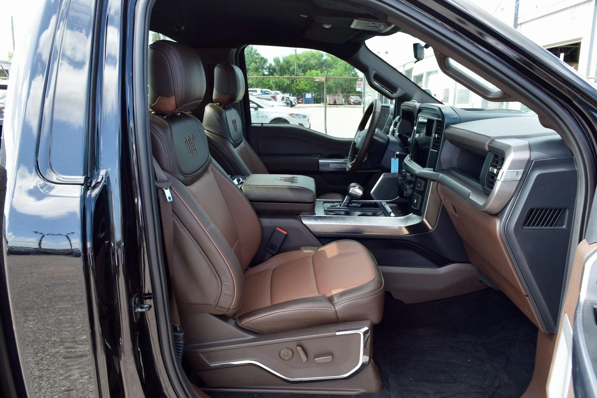 2025 Ford F-150 XL - Photo 17