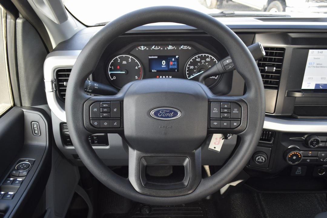 2025 Ford F-250 Super Duty XL - Photo 8