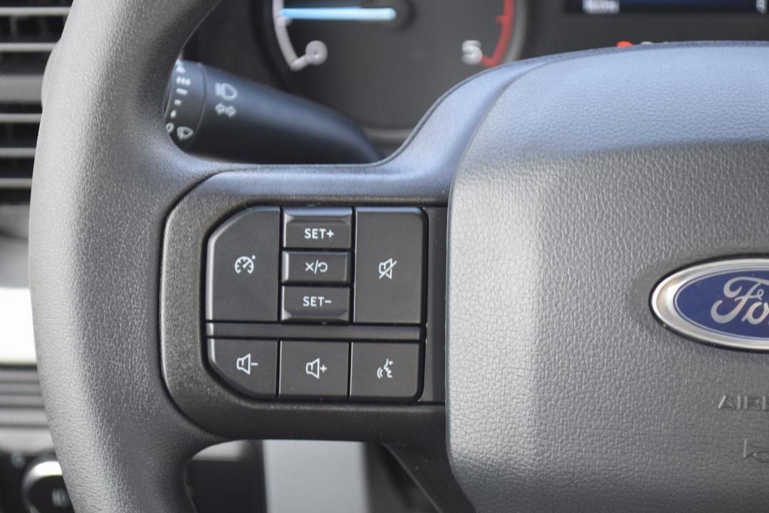 2025 Ford F-250 Super Duty XL - Photo 9