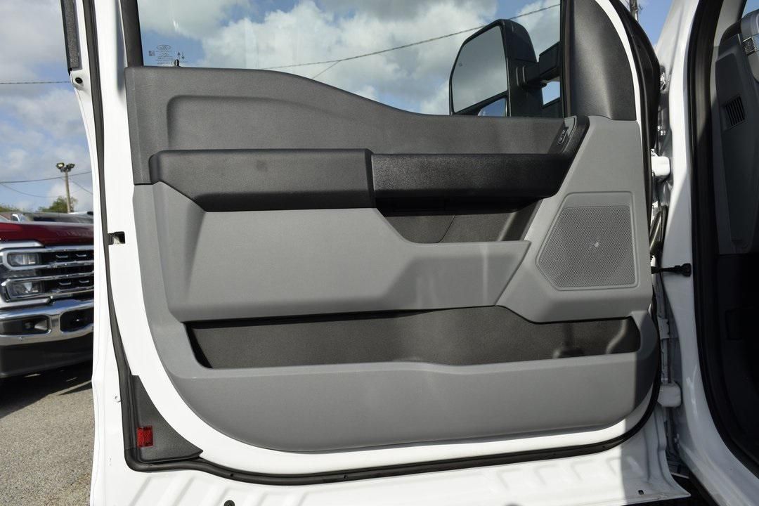 2025 Ford F-250 Super Duty XL - Photo 19
