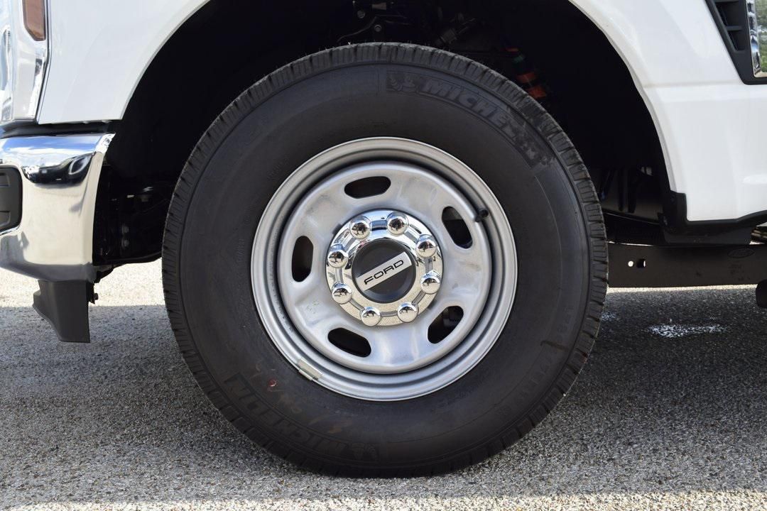 2025 Ford F-250 Super Duty XL - Photo 25