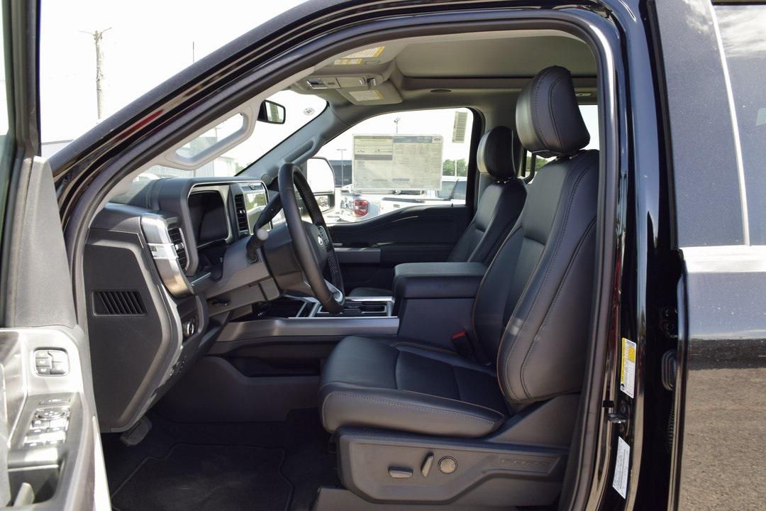 2025 Ford F-350 Super Duty Lariat - Photo 18