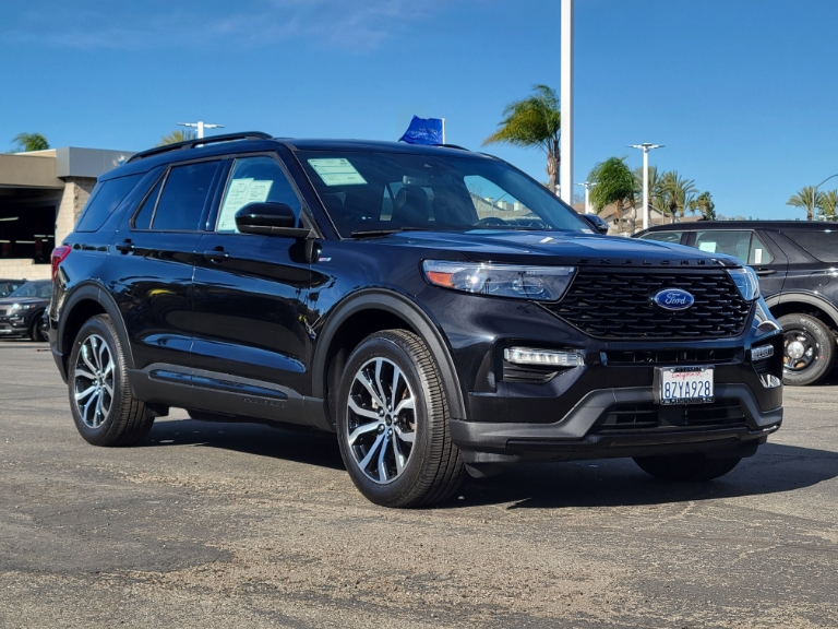 2022 Ford Explorer ST-Line