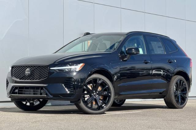 2026 Volvo XC60 Plug-In Hybrid T8 Ultra Black Edition