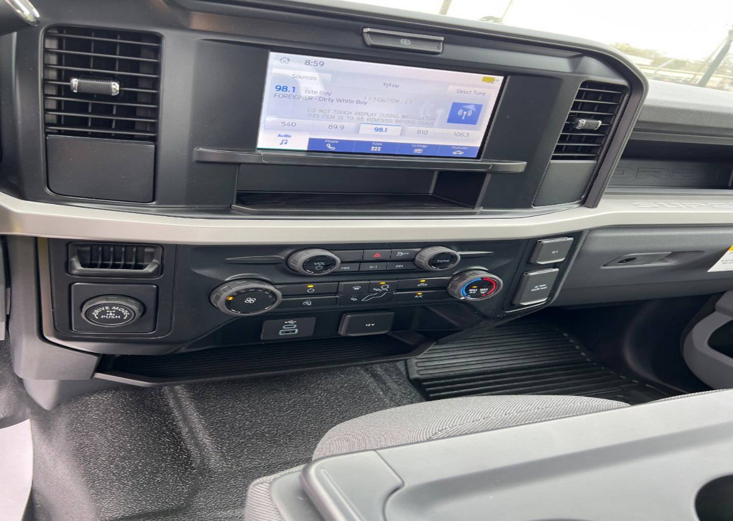 2025 Ford F-250 Super Duty XL - Photo 15