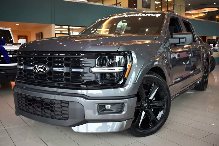 2025 Ford F-150 STX
