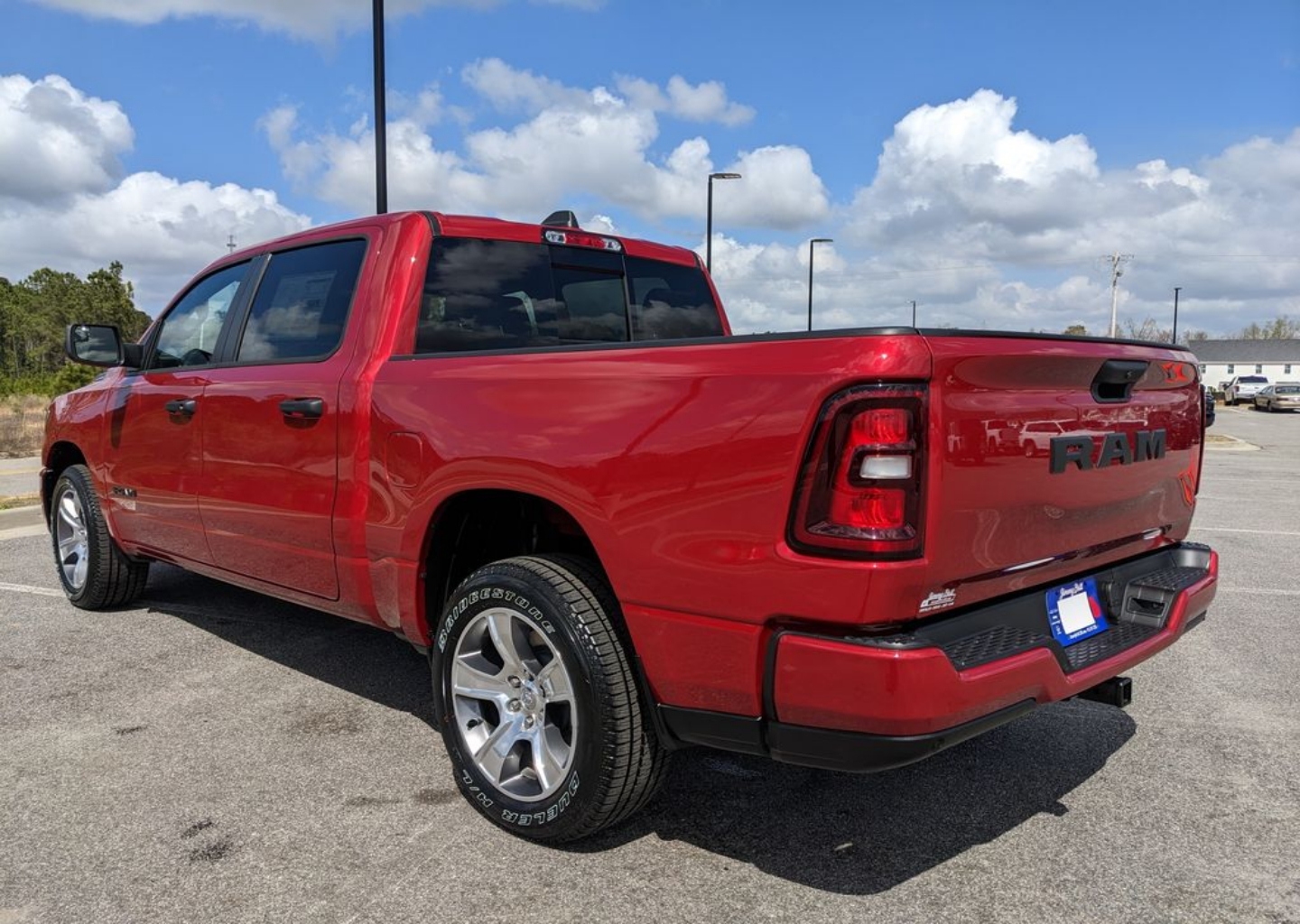 2026 RAM 1500 Express - Photo 17