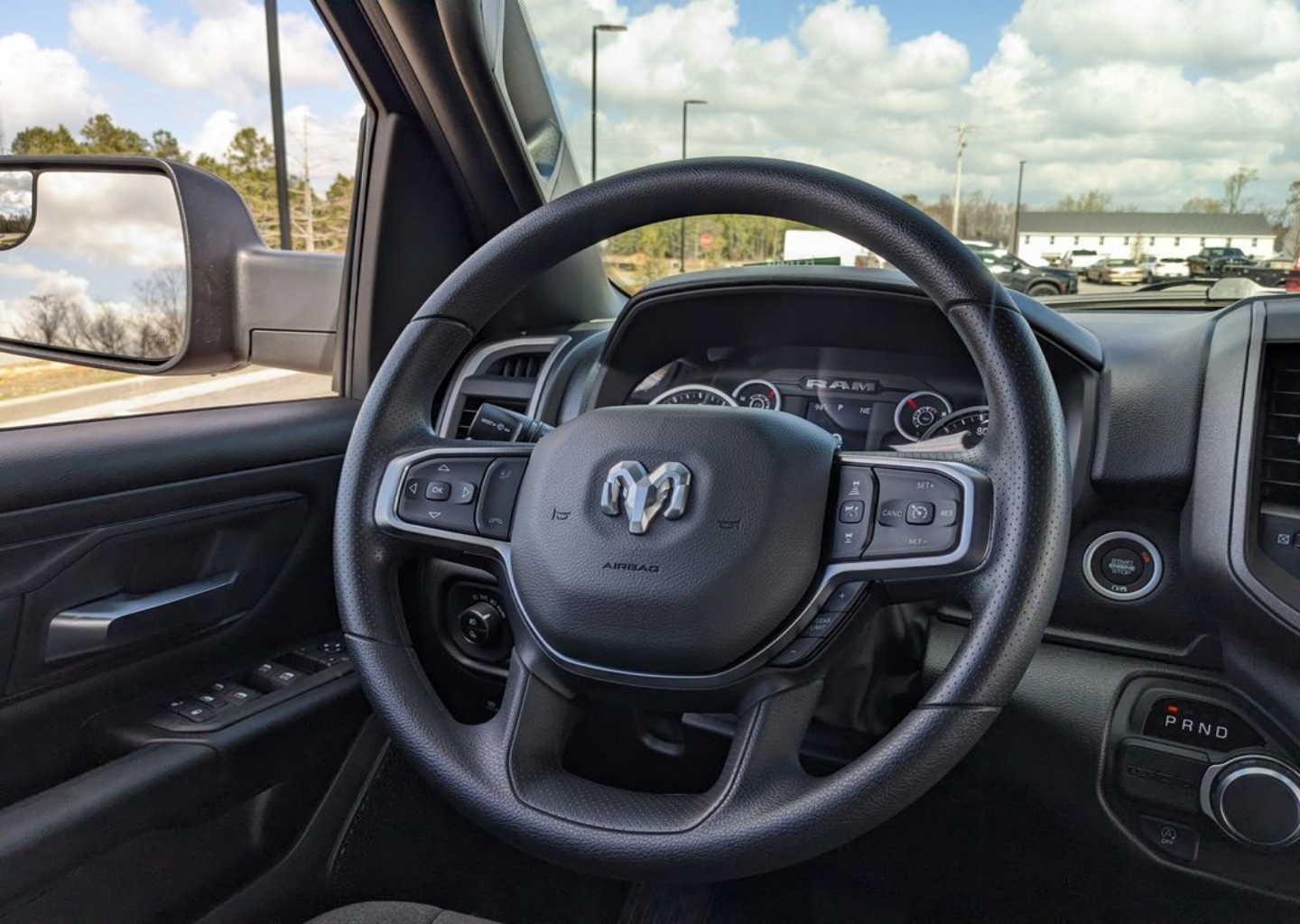 2026 RAM 1500 Express - Photo 23