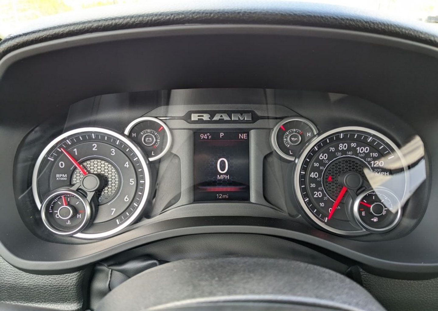 2026 RAM 1500 Express - Photo 25